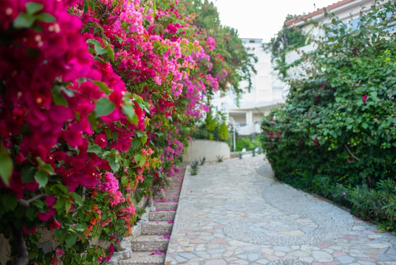 Bougainvill Sunset Villa Saranda Dış mekan fotoğraf
